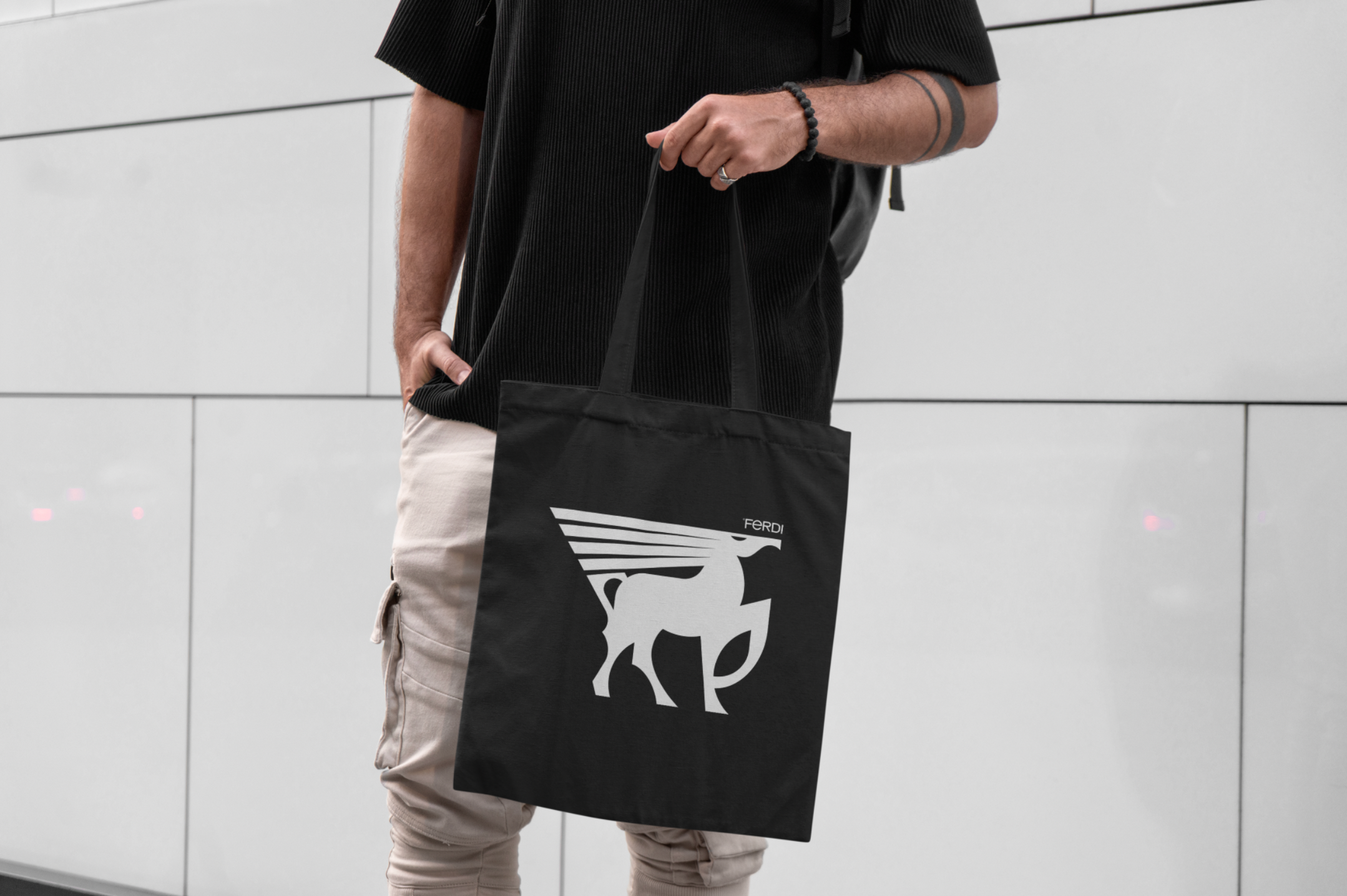 Mythos Black & White Tote